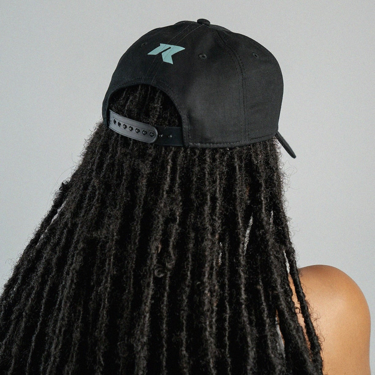 Resilience Hat Onyx Cloudstate
